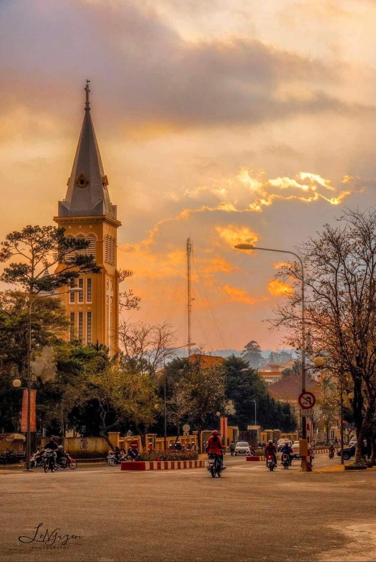 Mat Troi Vang Dalat Hotel Zewnętrze zdjęcie